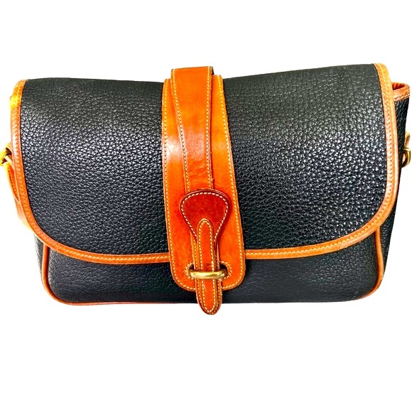 Vintage Dooney & Bourke Black All Weather Leather Saddle Bag Tan Trim - Picture 2 of 16